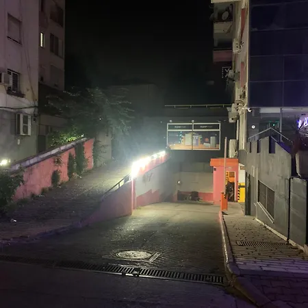 Lovely Апартаменты Тирана