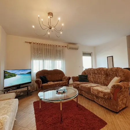 Apartment Lovely *