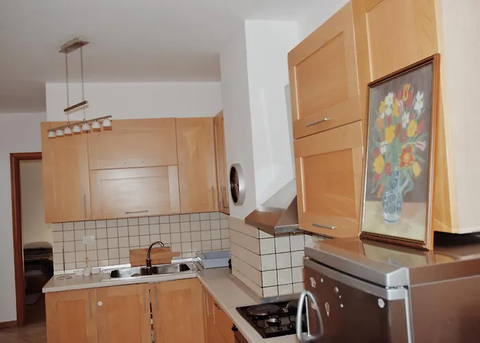 Апартаменты Lovely Тирана